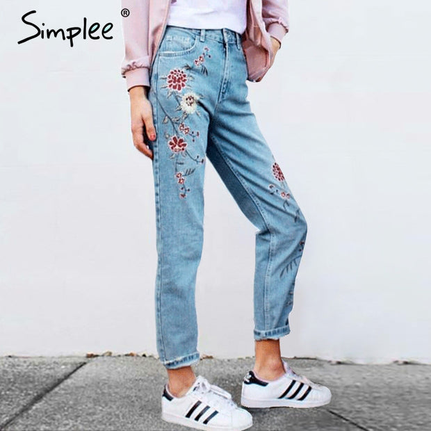 Simplee Vintage flower embroidery jeans female Pockets straight jeans women bottom Light blue casual pants capris summer 2017